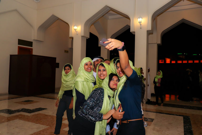 Business Etiquette in Dubai 7 Things You Need to Know